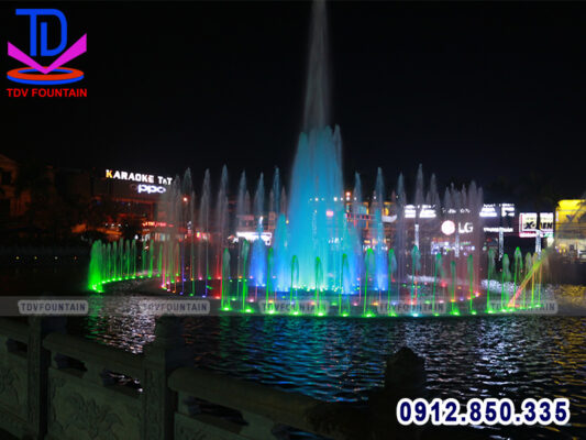 Đài phun nước đài tưởng niệm Liệt sĩ thị xã Phổ Yên