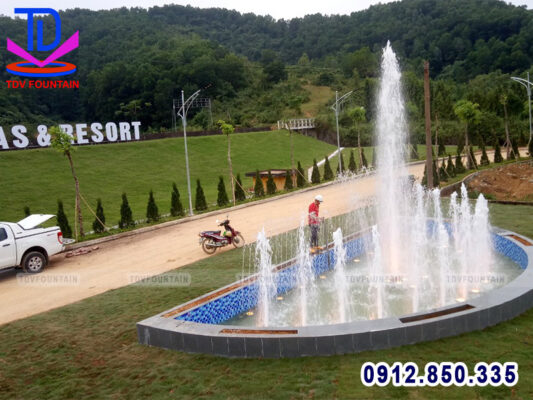 Đài phun nước bể bán nguyệt Sunset Villas