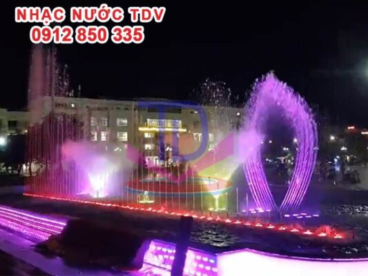 Không gian có đài phun nước luôn trở nên sinh động và cuốn hút hơn.