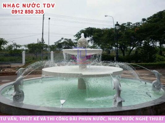 Đài phun nước bê tông tròn truyền thống