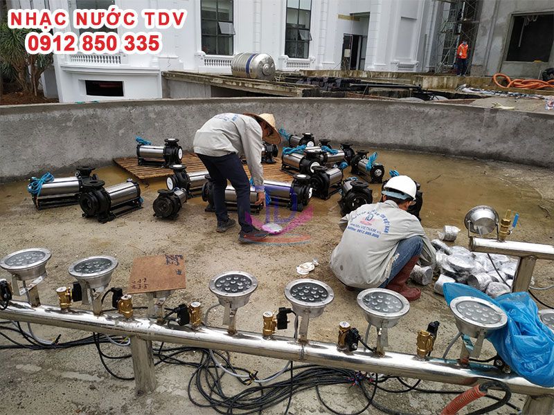 Cách chọn đèn âm nước